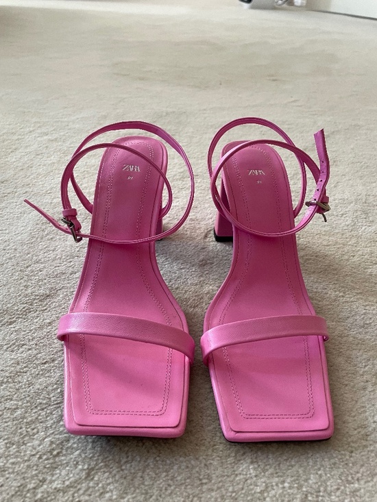 Zara Shoes - Zara pink heel brand new 39